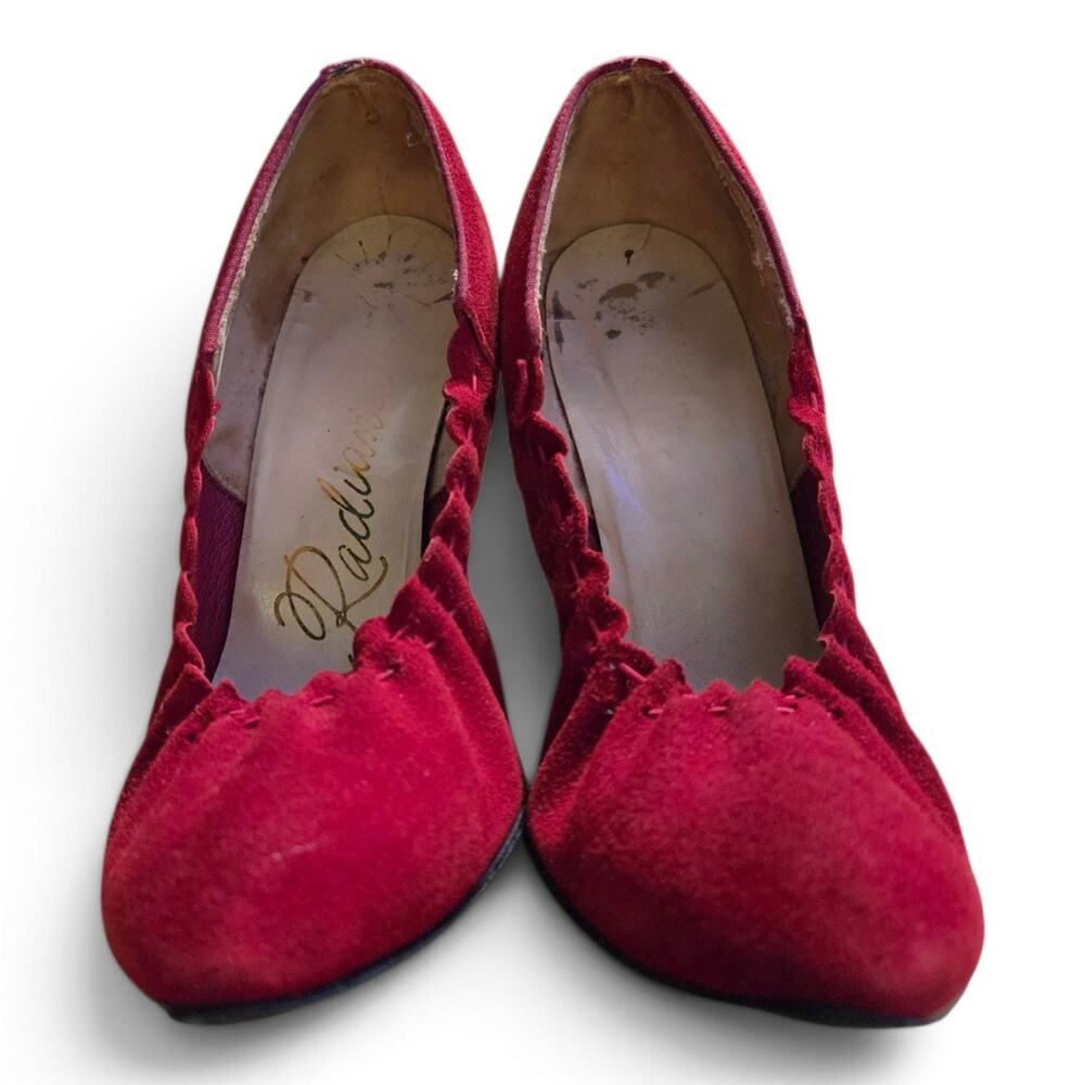Vintage 1940s Radiants Deep Red Velvet Pumps Scalloped High Heels Pinup Shoes